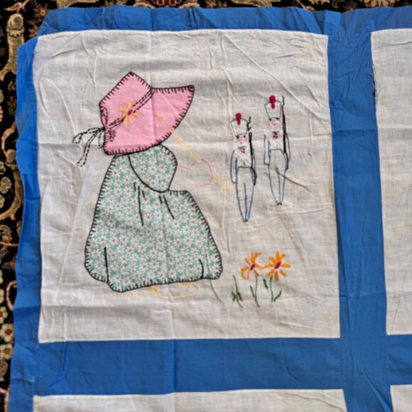Vintage Sunbonnet Sue Quilted Throw Blanket With Hand-Embroidered Panels - Picture 2 of 13